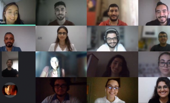 Gençler BEBKA yazılım geliştirme ve kodlama atölyelerinde sertifikalarını aldı