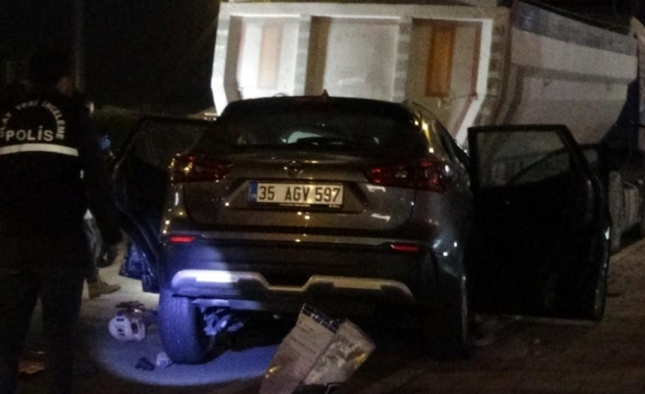 İzmir’deki trafik kazasında polis memuru hayatını kaybetti