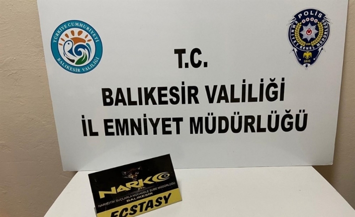 İzmir’den otobüsle uyuşturucu getiren şüpheli yakalandı