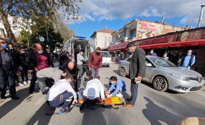 İznik’te traktör ve motosiklet kafa kafaya çarpıştı. bir kişi başından yaralandı