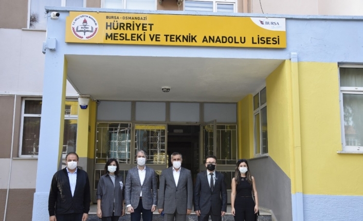 Liseli gençlerin projelerine patent desteği