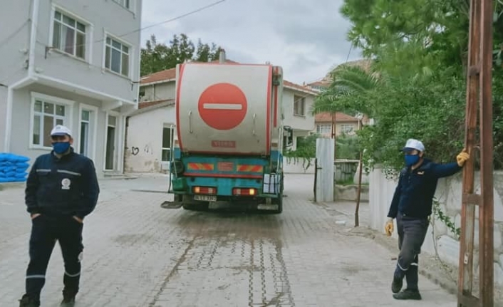 Marmara’da çöp konteynırları temizleniyor