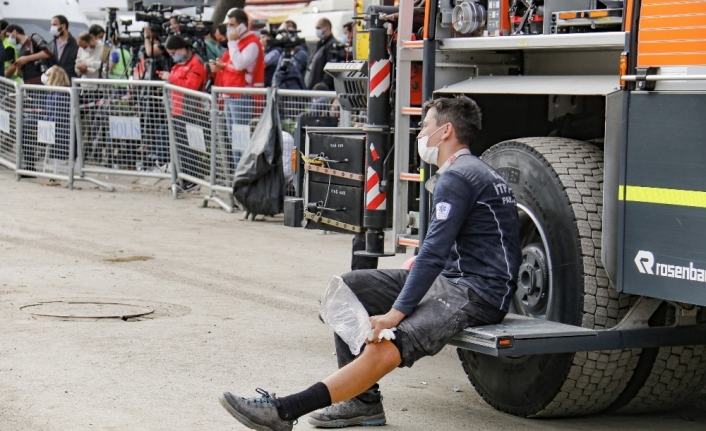 (Özel) Depremin isimsiz kahramanları objektiflere yansıdı