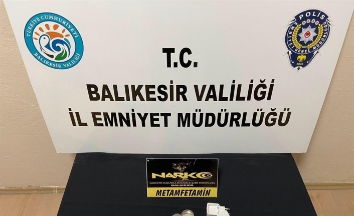 Balıkesir’de 12 şüpheli şahsa uyuşturucu operasyonu