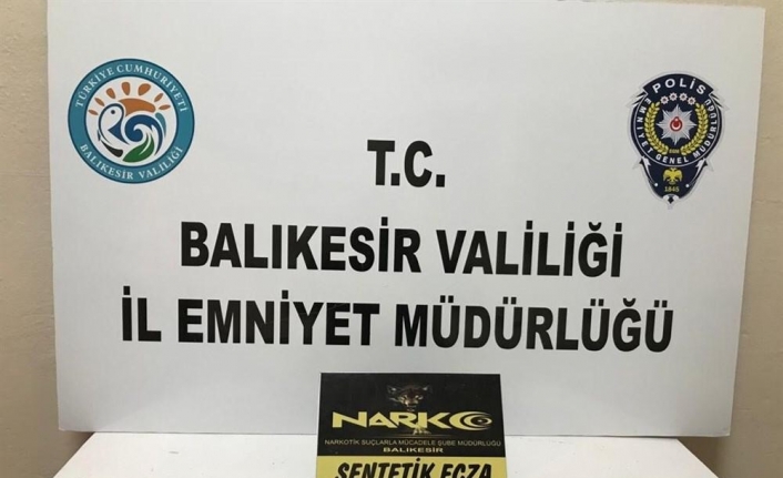 Balıkesir’de 8 kişiye uyuşturucu operasyonu; 2 kişi tutuklandı