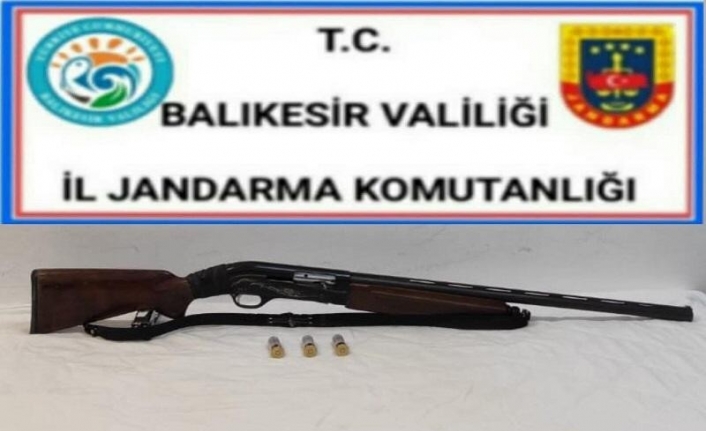 Balıkesir’de jandarma 26 aranan şahsı yakaladı