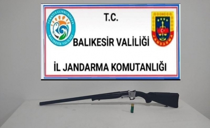 Balıkesir’de jandarma ekipleri 18 aranan şahsı yakaladı