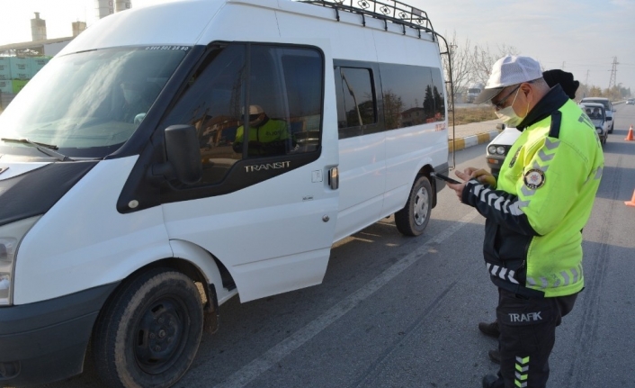 Bigadiç’te kış lastiği uygulaması gerçekleştirildi