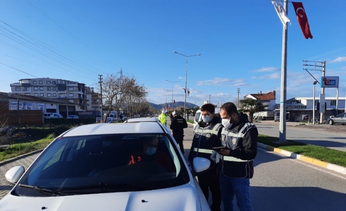 Burhaniye polisinden yoğun yılbaşı denetimi