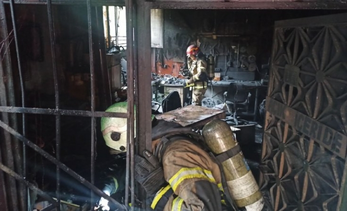 Bursa’da kaynakçıdaki yangın ve patlamada can pazarı: 2 ağır yaralı (2)