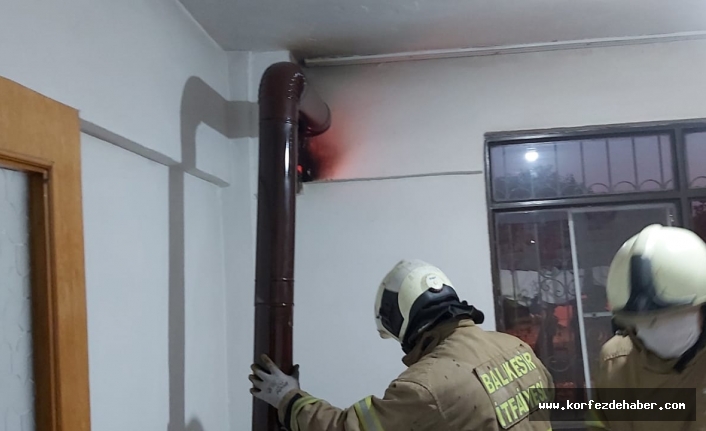 Büyükşehir Edremit İtfaiyesi Grup Amirliği ekipleri, baca yangınlarına karşı uyardı.