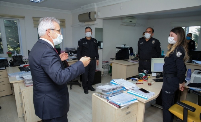 Erdem ve Arslan’dan polis merkezlerine yeni yıl ziyareti