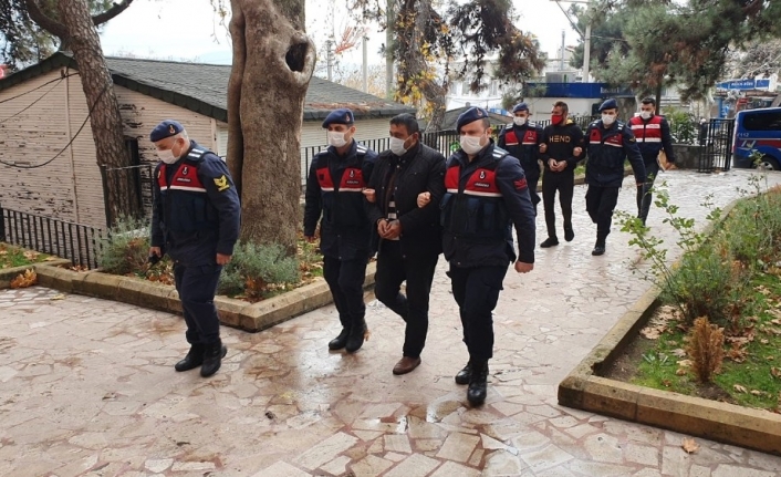 İşyerinden hırsızlık yapan şüpheliler yakalandı