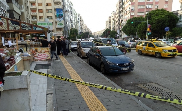 İzmir’de kadın cinayeti: Eski kocası tarafından iş yerinde öldürüldü