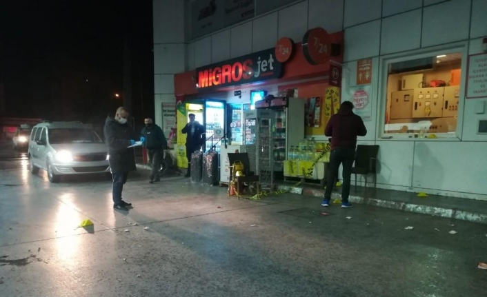 İzmir’de sokağa çıkma kısıtlamasına rağmen silahlı kavga: 1 yaralı