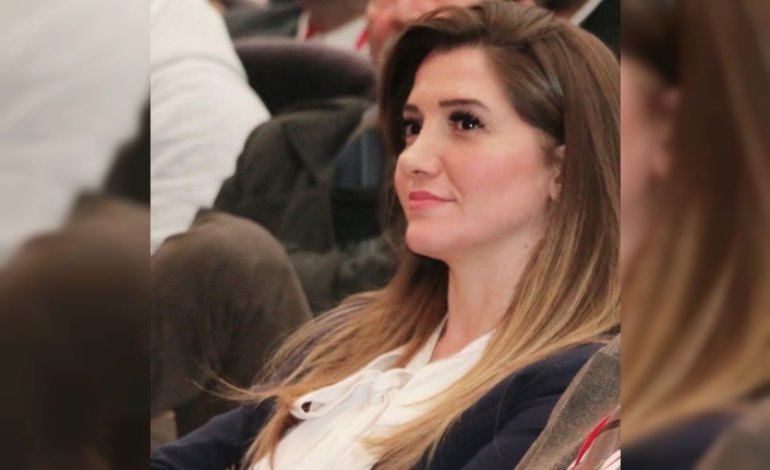 İzmir’deki camilerden korsan müzik yayınını paylaşan Banu Özdemir davasında karar