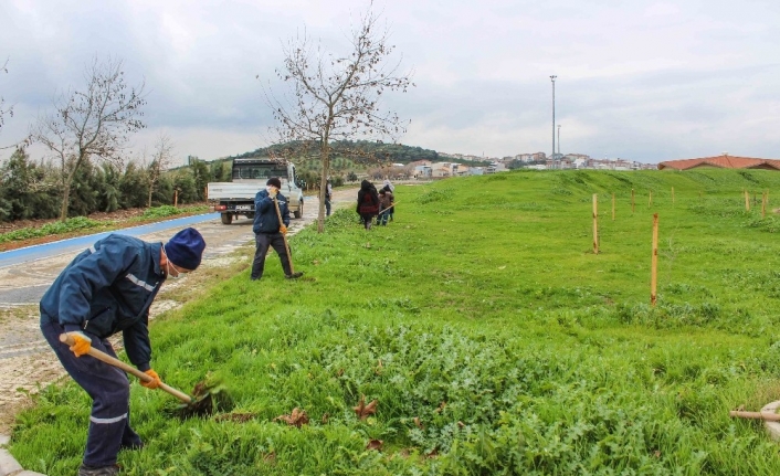 Karacabey’de binlerce fidan toprakla buluşuyor