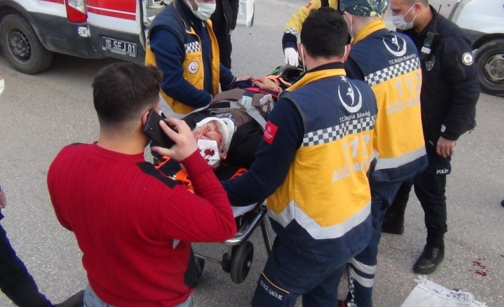 Karşıdan karşıya geçen yaşlı adama araba çarptı