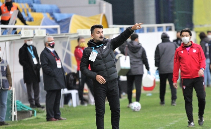 Menemenspor’da teknik direktör Cenk Laleci ile yollar ayrıldı