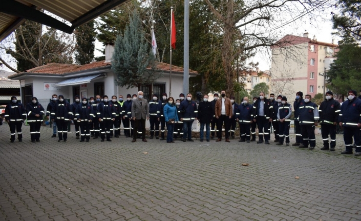 MHP Karesi, temizlik personellerini unutmadı