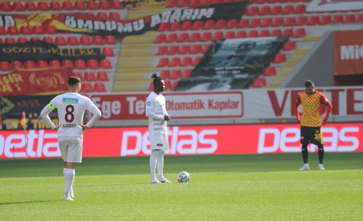 Süper Lig: Göztepe: 0 - Hatayspor: 0 (İlk yarı)
