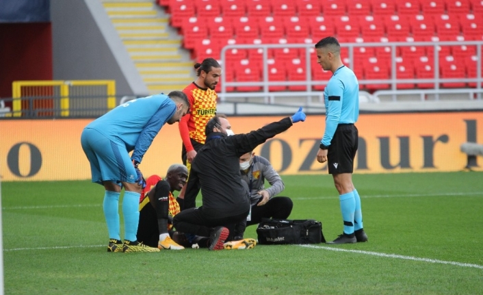 Süper Lig: Göztepe: 1 - Fatih Karagümrük: 0 (İlk yarı)