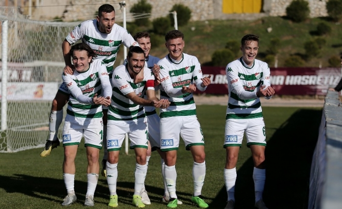 TFF 1. Lig: Royal Hastanesi Bandırmaspor: 0 - Bursaspor: 1 (İlk yarı)