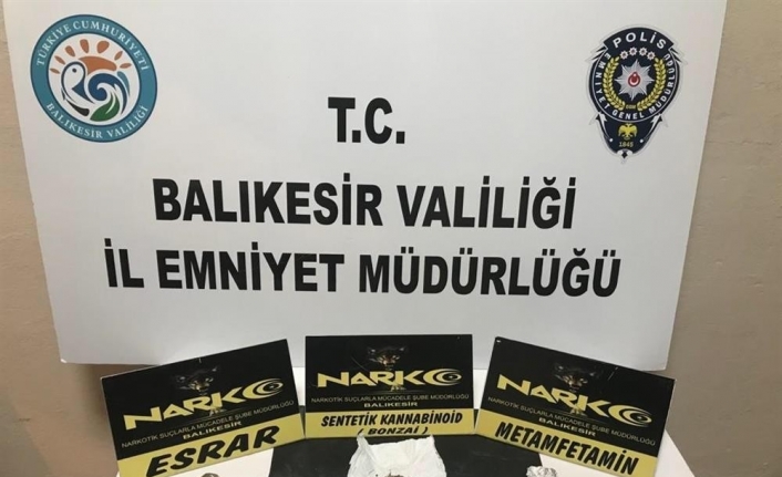 Balıkesir’de 8 uyuşturucu şüphelisi yakalandı