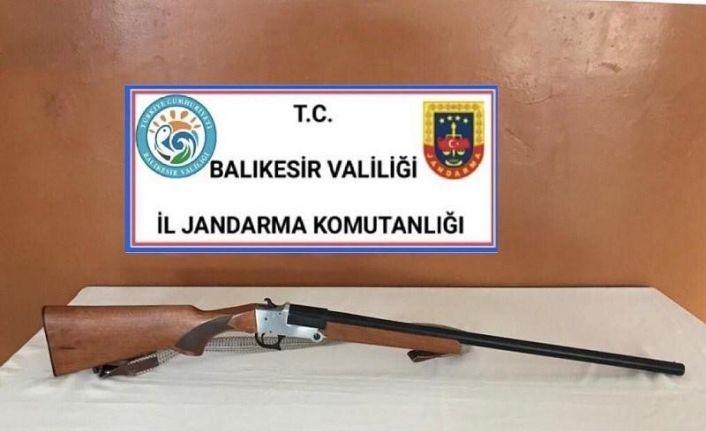 Balıkesir’de jandarma 23 aranan şahsı yakaladı