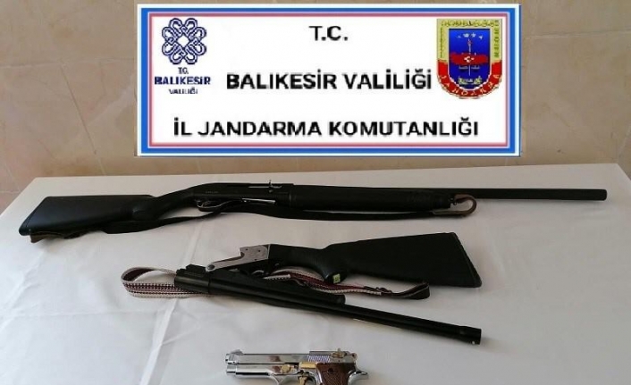 Balıkesir’de jandarma son 3 günde aranan 50 kişiyi yakaladı