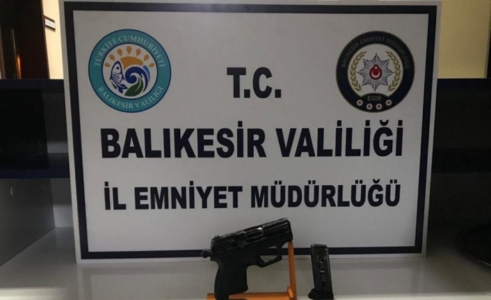 Balıkesir’de polis 23 aranan şahsı yakaladı