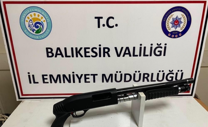 Balıkesir’de polis 7 aranan şahsı yakaladı