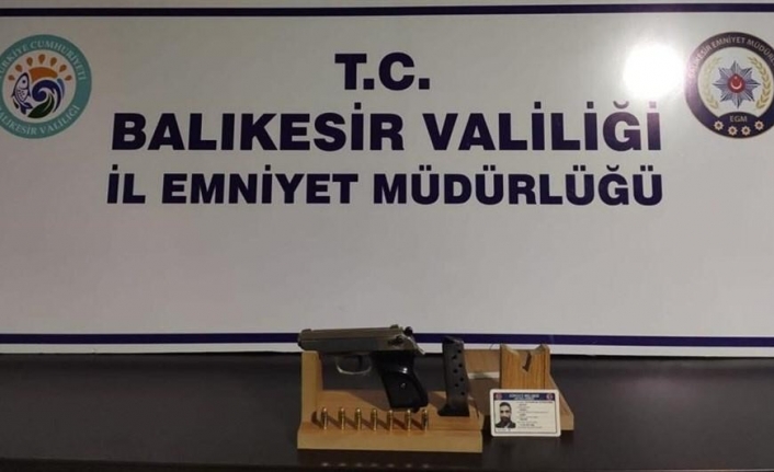 Balıkesir’de polis 8 aranan şahsı yakaladı