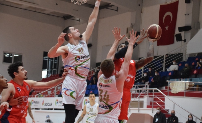 Basketbol Süper Ligi: Aliağa Petkim Spor: 72 - Bahçeşehir Koleji: 77