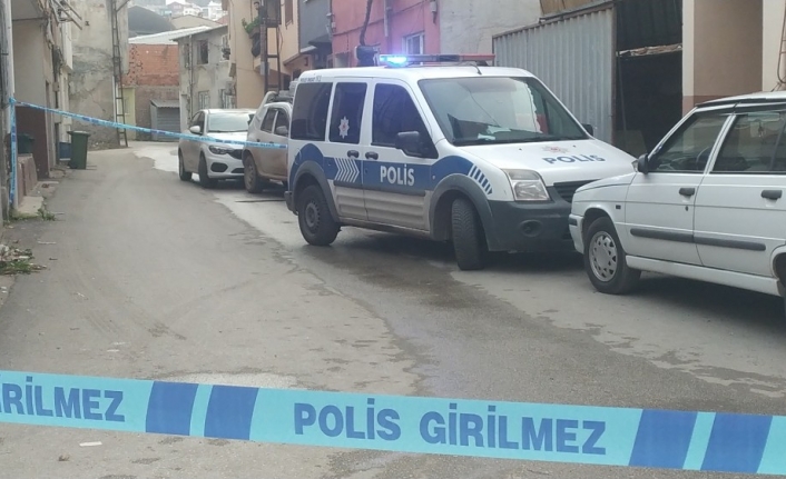 Bursa’da 80 yaşındaki baba tartıştığı oğlunu silahla vurdu