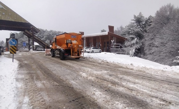 Bursa’da yoğun kar yağışı etkili oldu