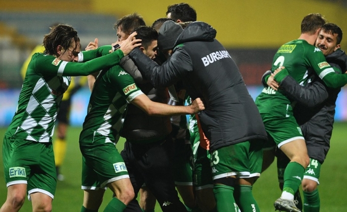 Bursaspor’da ilk hedef kadroyu elde tutmak
