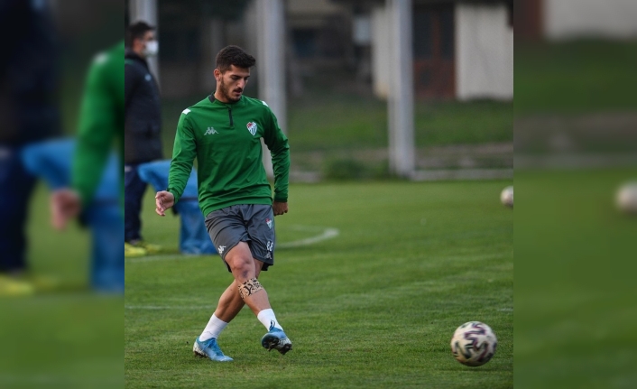 Bursaspor’un üç futbolcusu U19 Milli Takımı’na çağrıldı