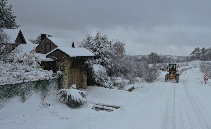 Büyükşehir’den karla kesintisiz mücadele