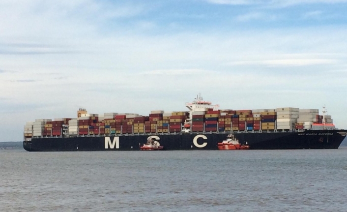 Çanakkale Boğazı’ndaki geminin makine arızası giderildi