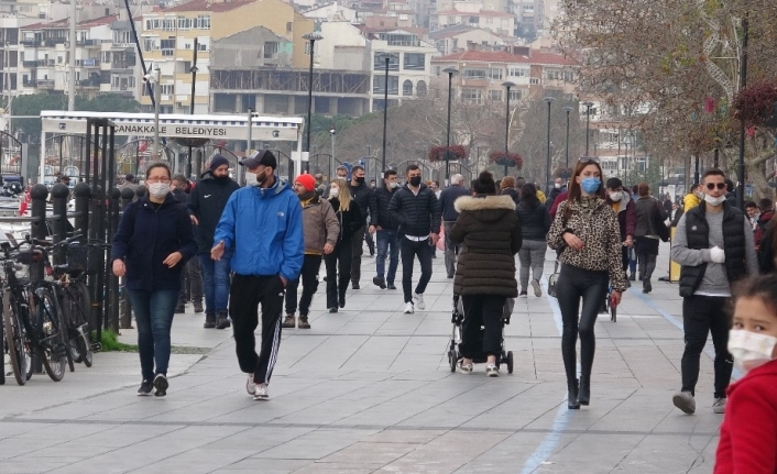 Çanakkale’de 80 saatlik kısıtlamanın ardından kordon doldu taştı