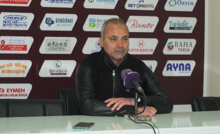 Erkan Sözeri: "Camiaya, şehrimize ve Bandırmaspor’a yakışır bir mücadele içindeyiz"