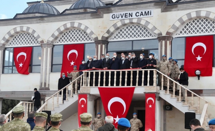 İçişleri Bakanı Süleyman Soylu, Güven Camii’nin açılışını yaptı
