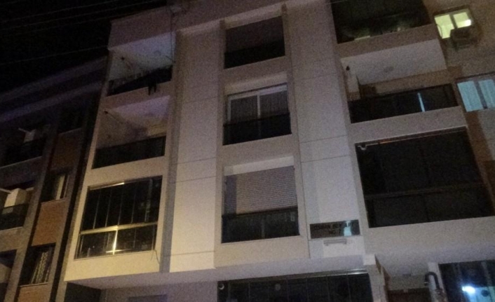 İzmir’de 4. kattan düşen kadın hayatını kaybetti