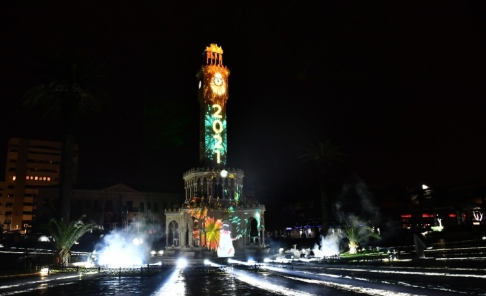 İzmir’de çevrim içi yılbaşı coşkusu