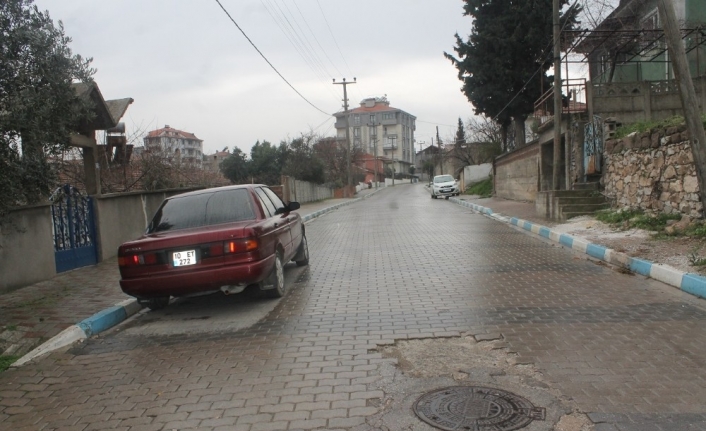 Manyas’ta cadde ve yollar boşaldı