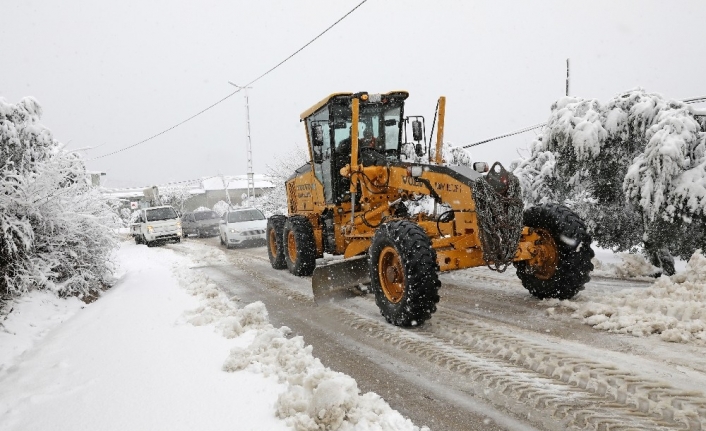 Mudanya’da kar mesaisi başladı