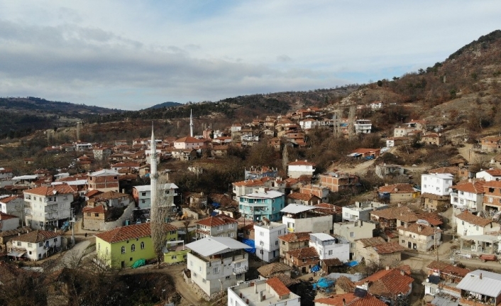 Bu köyde sepet örmeyi bilmeyene kız vermiyorlar