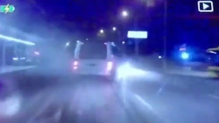 Bursa’da trafikte makas attı, faciadan dönüldü...O anlar kamerada