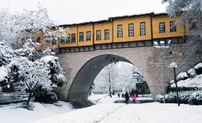 Sessiz ve karlı Bursa’dan muhteşem manzaralar